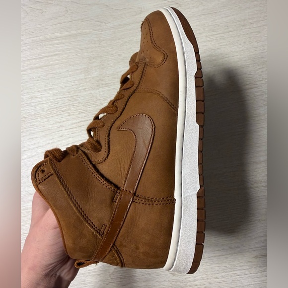 Nike Dunk High Wheat Brown Leather Women’s 8.5 - Picture 2 of 9